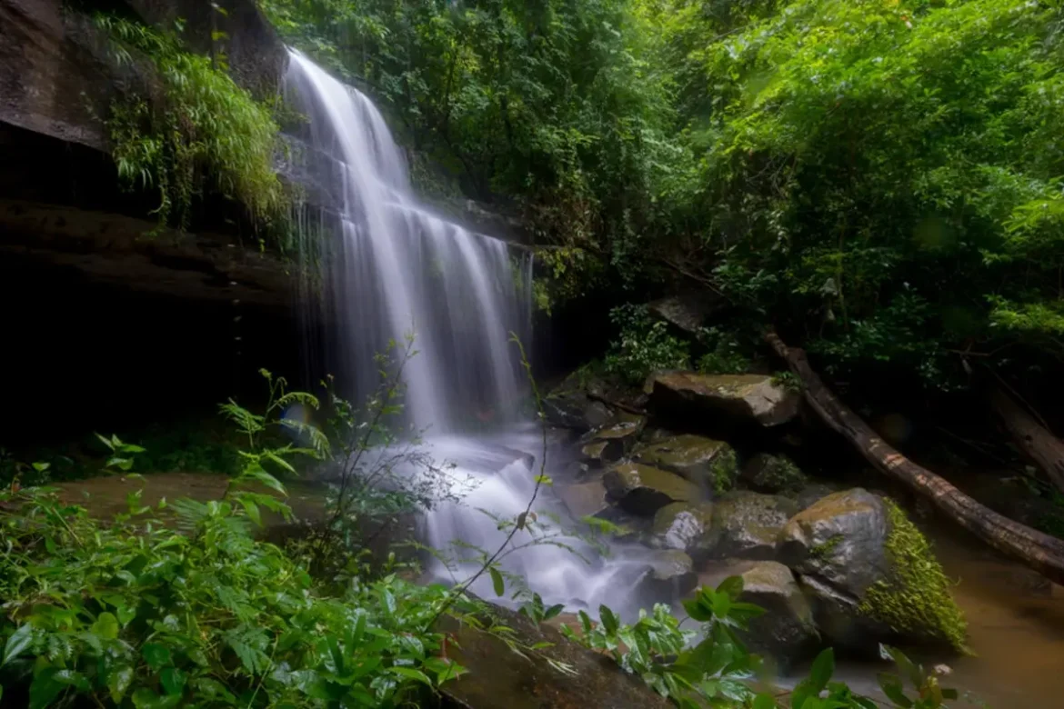 khun si waterfall