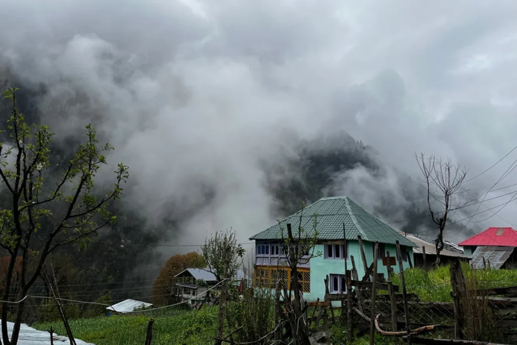 grahan village - kasol by trek