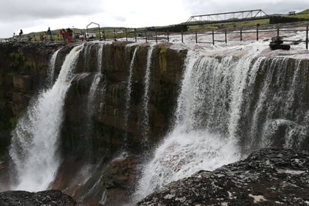 Top 10 Waterfalls in Meghalaya You Must Visit Dainthlen Falls, Cherrapunji