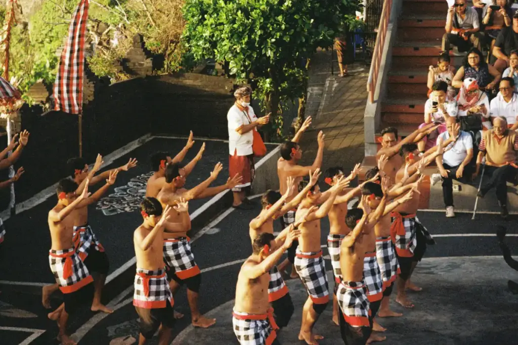 Kauai Trip Planning Tips: Must-See Trails & Beaches kauai trip planning tips cultural dance performance