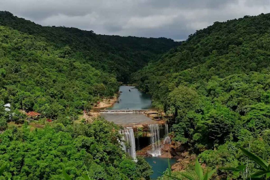 Top 10 Waterfalls in Meghalaya You Must Visit Krang Suri Falls, Jaintia Hills