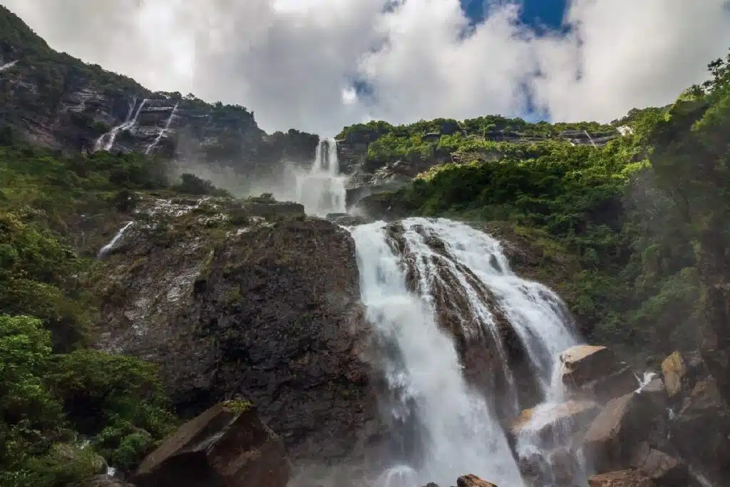 Kynrem Falls, Cherrapunji