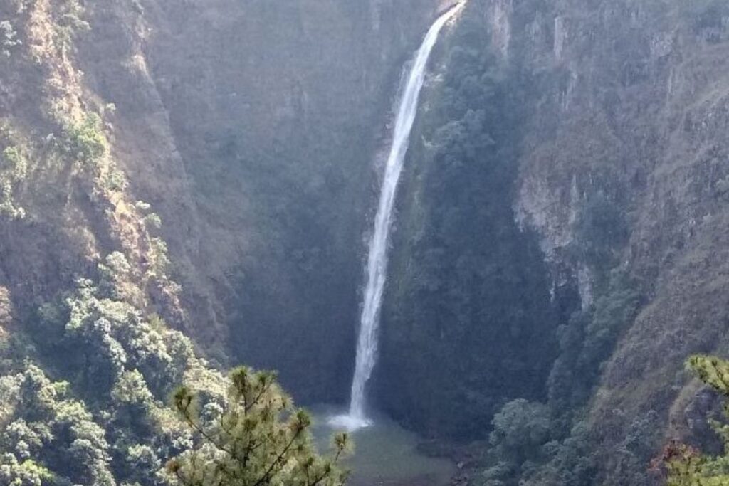 Top 10 Waterfalls in Meghalaya You Must Visit Sweet Falls, Shillong